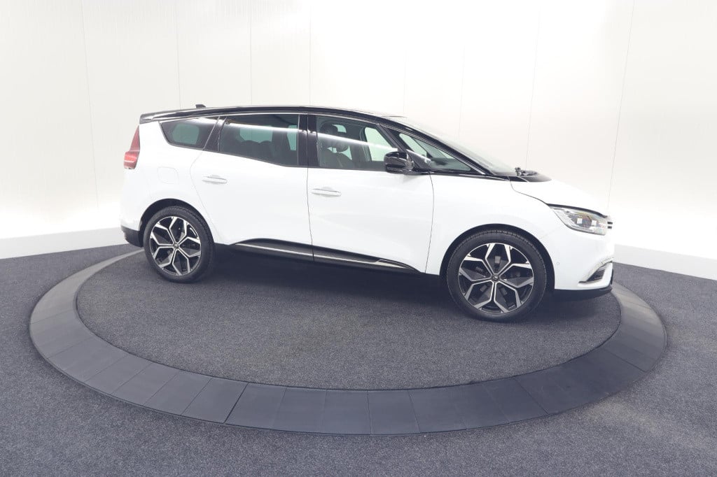 Renault Grand Scenic tce 140 edc intens | 7 zitplaatsen | trekhaak | camera
