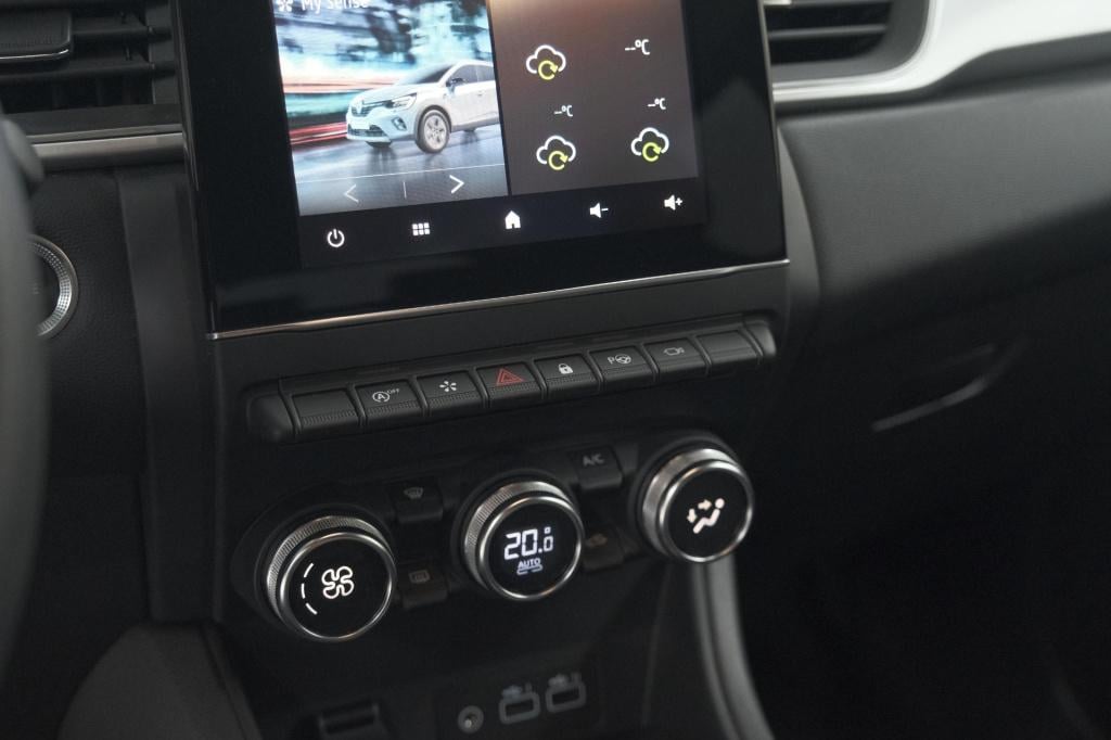 Renault Captur tce 90 techno | 360 camera | 9.3 inch grootscherm | apple ca