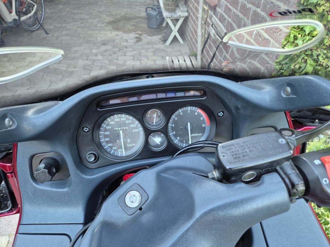 HONDA PAN EUROPEAN ST1100 ABS/TCS 2001 in nieuwstaat