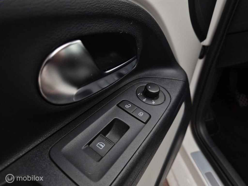Volkswagen UP! 1.0 cheer up! bluemotion / 5- deurs / nieuwe koppeling / sto
