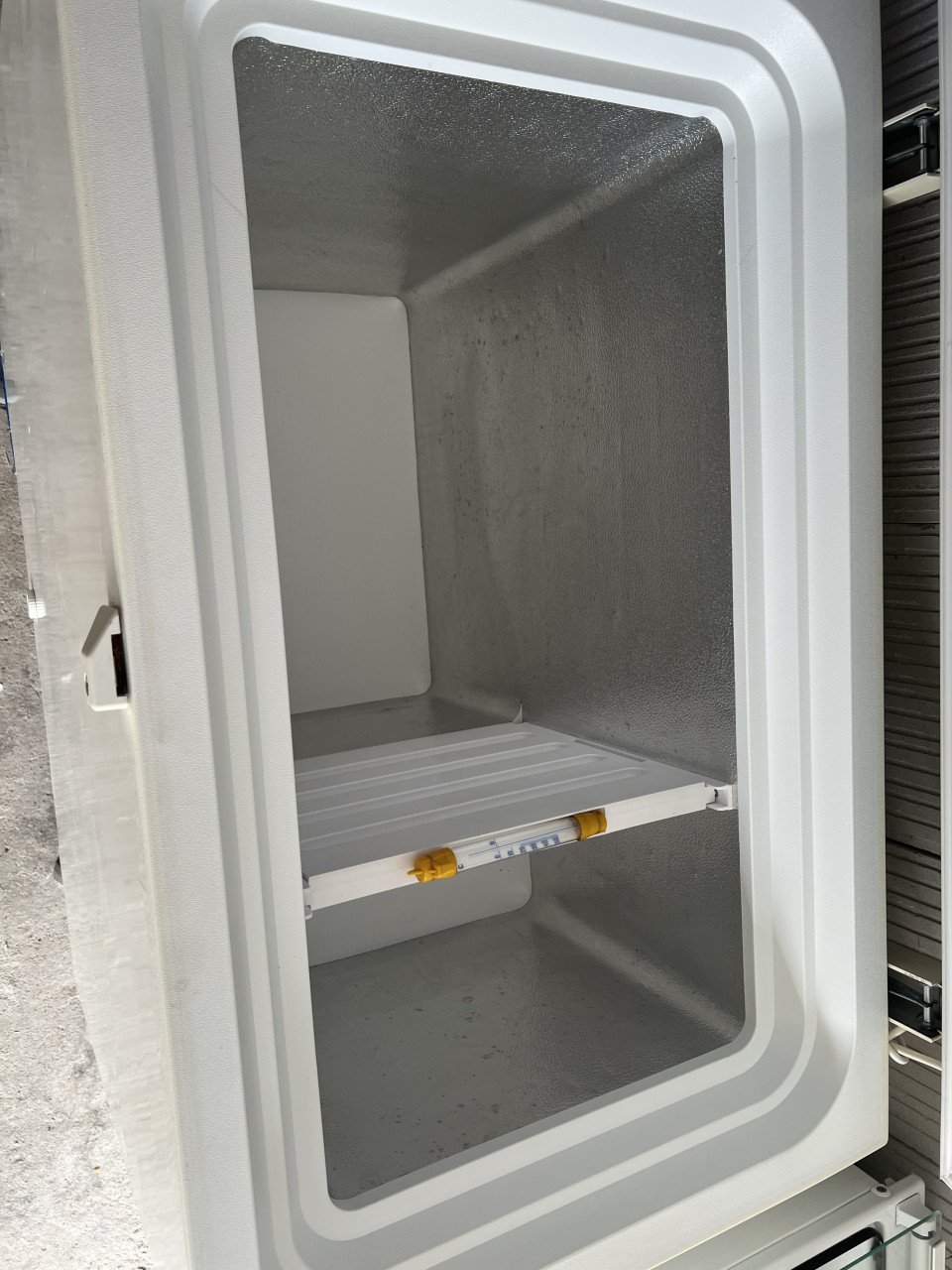 Zo goed als nieuwe vrieskist 100x60x85 bdh. Vriezer inhoud 180 liter