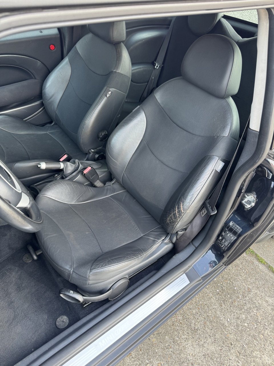 Mini Cooper 1.6 Pepper 134DKM 2006