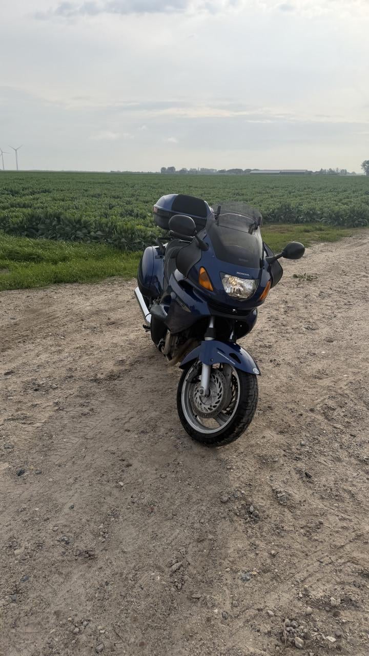 Honda deauville