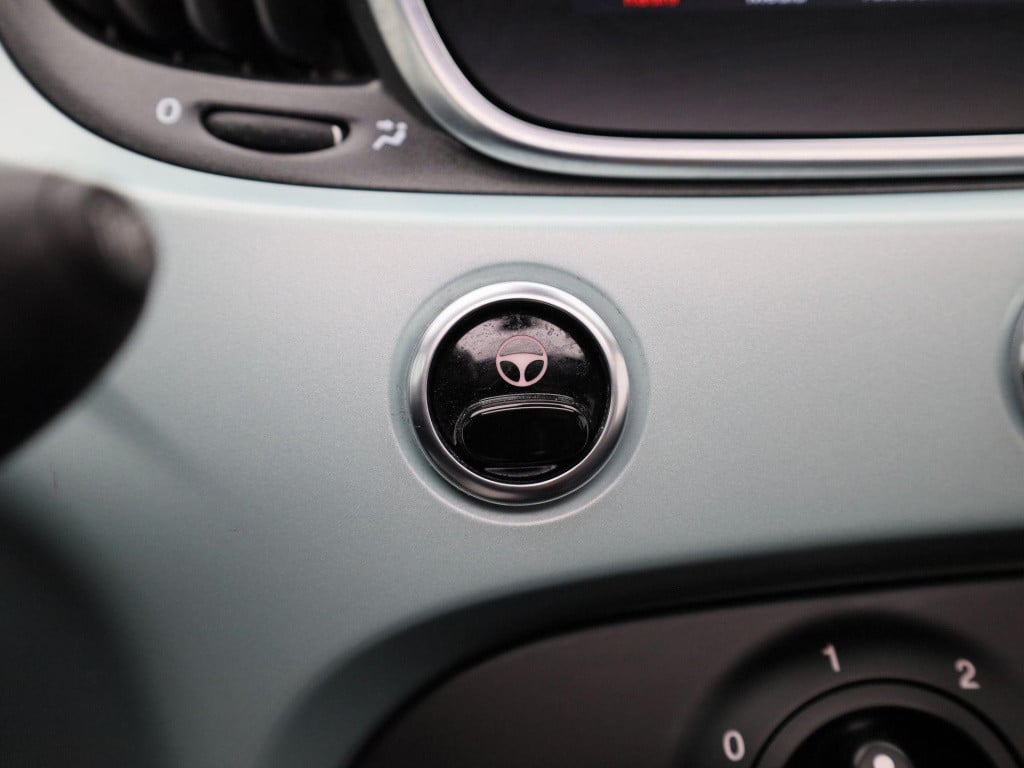 Fiat 500 1.0 hybrid launch edition | lmv | schuifdak! | parkeer sensoren | 