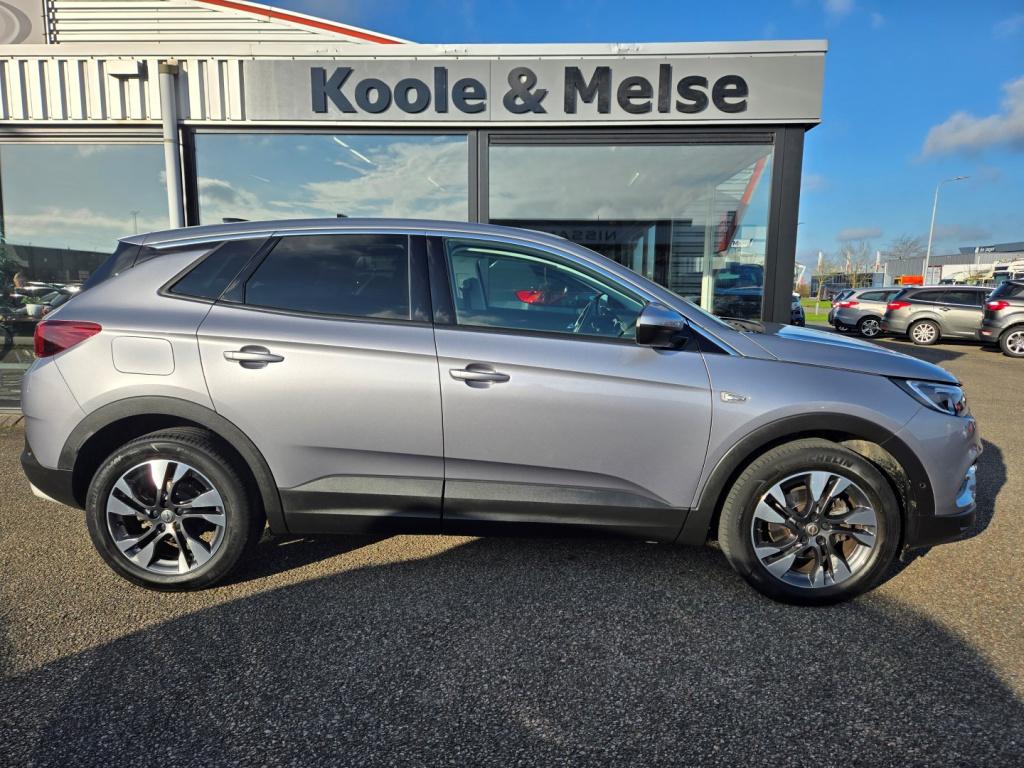 Opel Grandland X 1.2 turbo 130pk business executive | pano | trekhaak