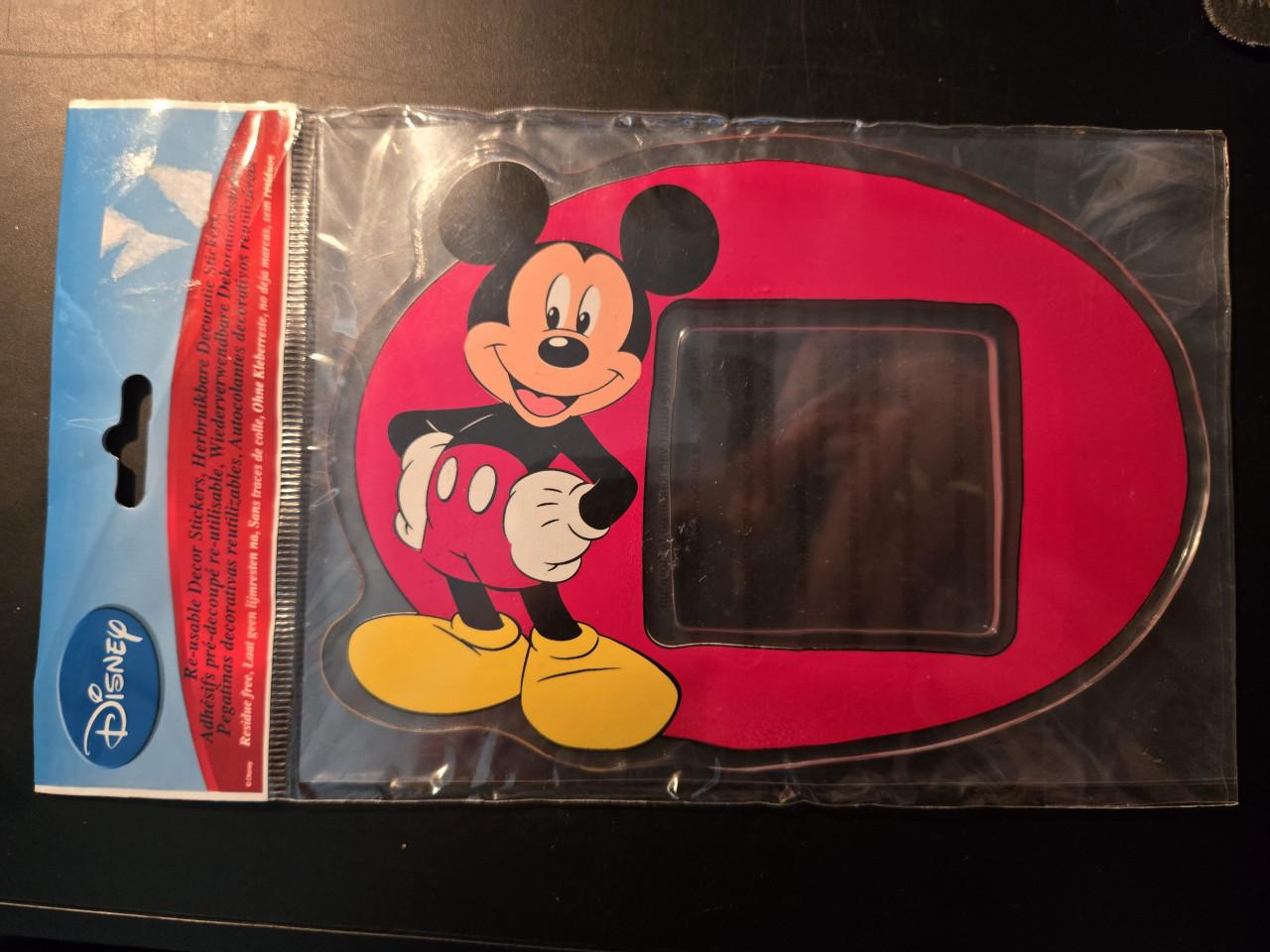 4 Disney decoratie stickers , herbruikbaar , Nieuw