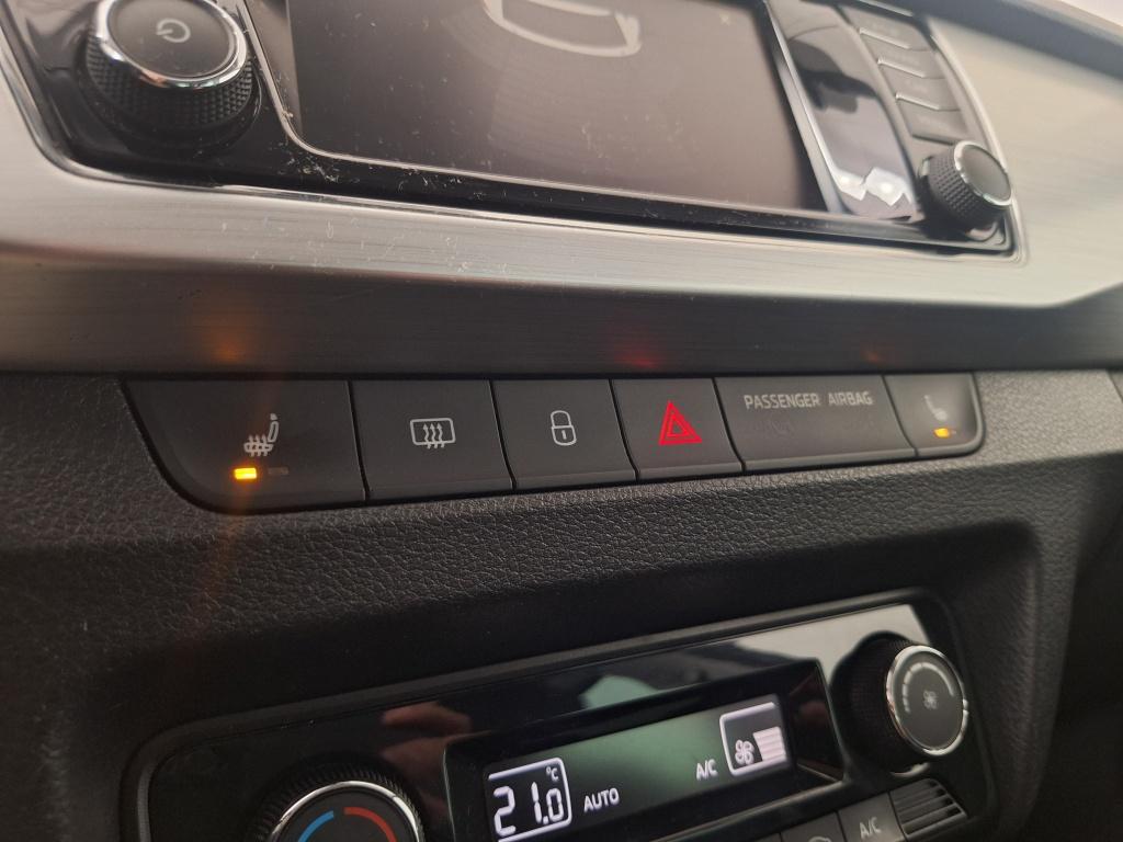 Skoda Fabia combi 1.2 tsi edition | trekhaak | stoelverwarming |