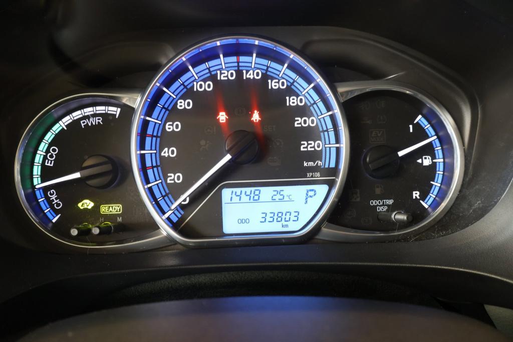 Toyota Yaris 1.5 hybrid lease nl auto, cruise controle, navigatie,
