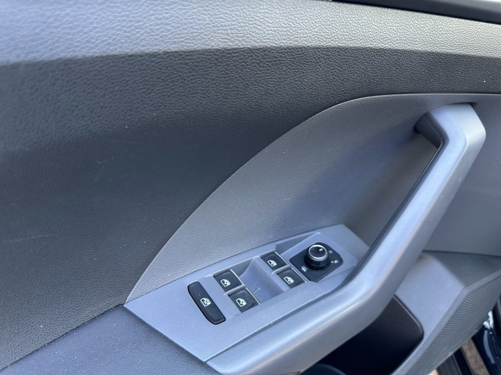 Volkswagen T-cross 1.0 tsi style 116pk led virtual cockpit camera 18'' lm v