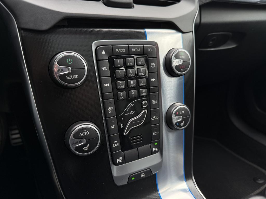 Volvo V40 2.0 t5 r-design