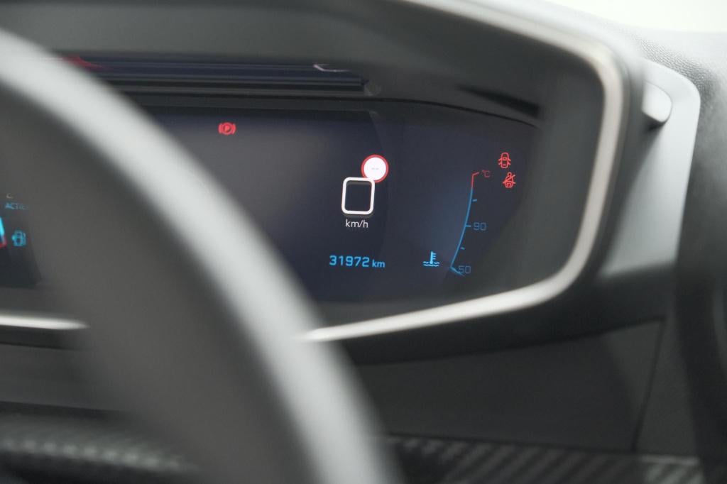 Peugeot 208 puretech 100 allure pack | camera | apple carplay | parkeersens