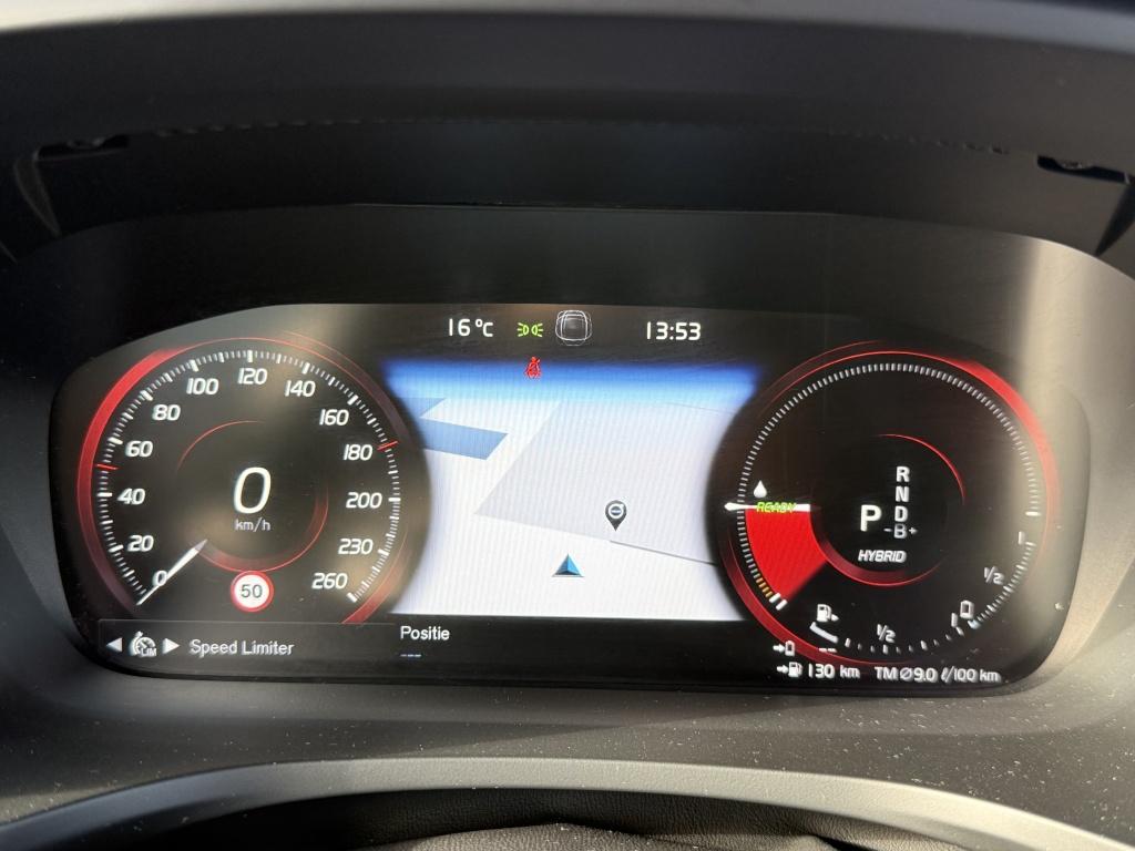 Volvo V60 t6 340pk recharge r-design| panodak| adap.cruise| 360camera| awd