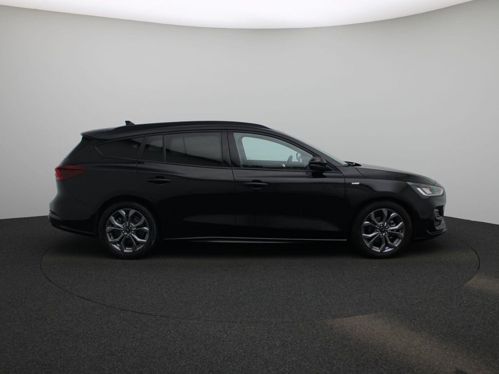 Ford Focus wagon 1.0 ecoboost hybrid st-line btw auto! | 17'' lmv | automaa