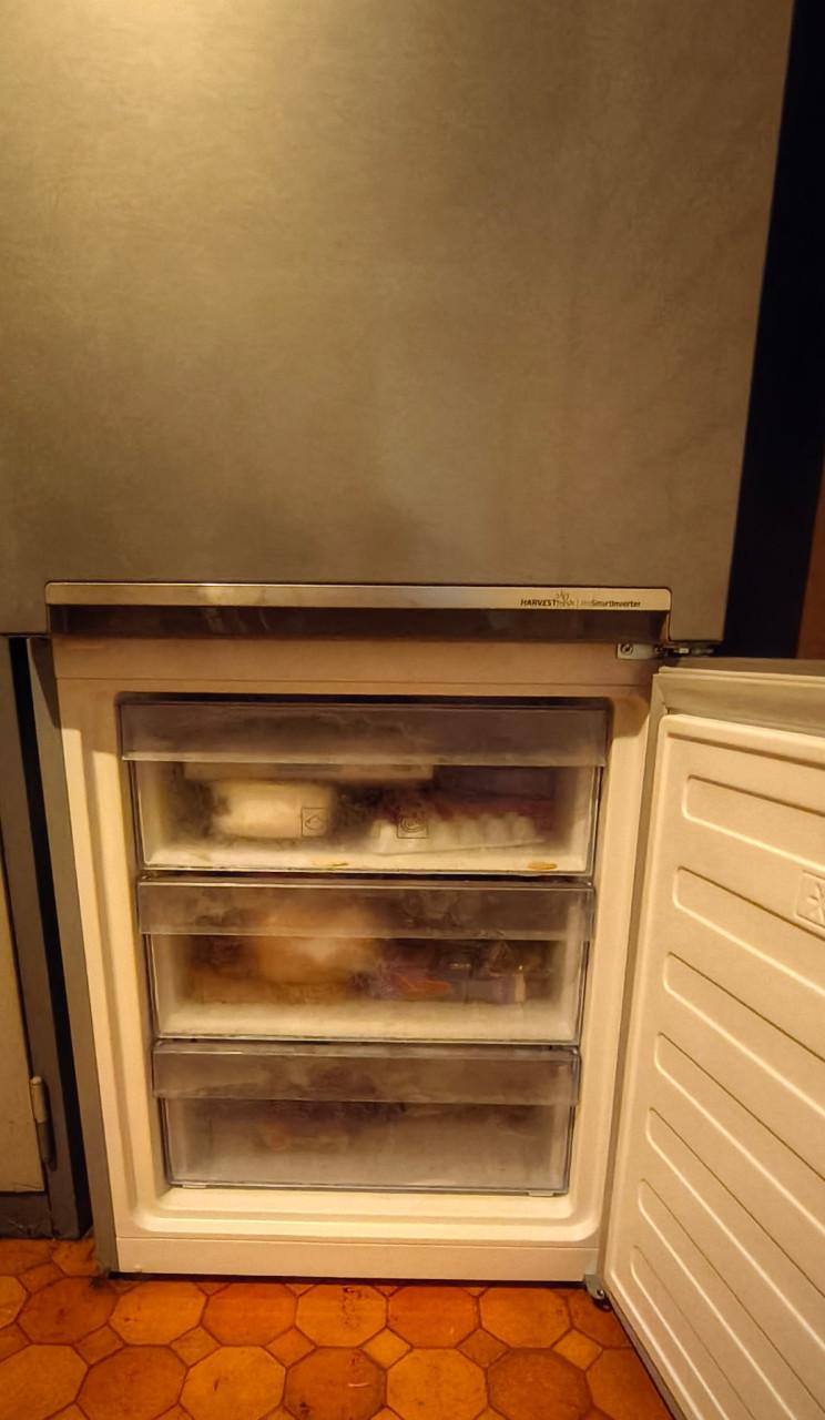 Beko koel/vriescombinatie i.z.g.s. 200 euro.