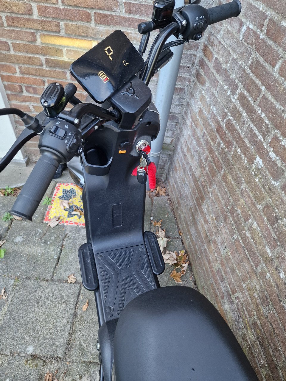 Electrische brommer GERESERVEERD