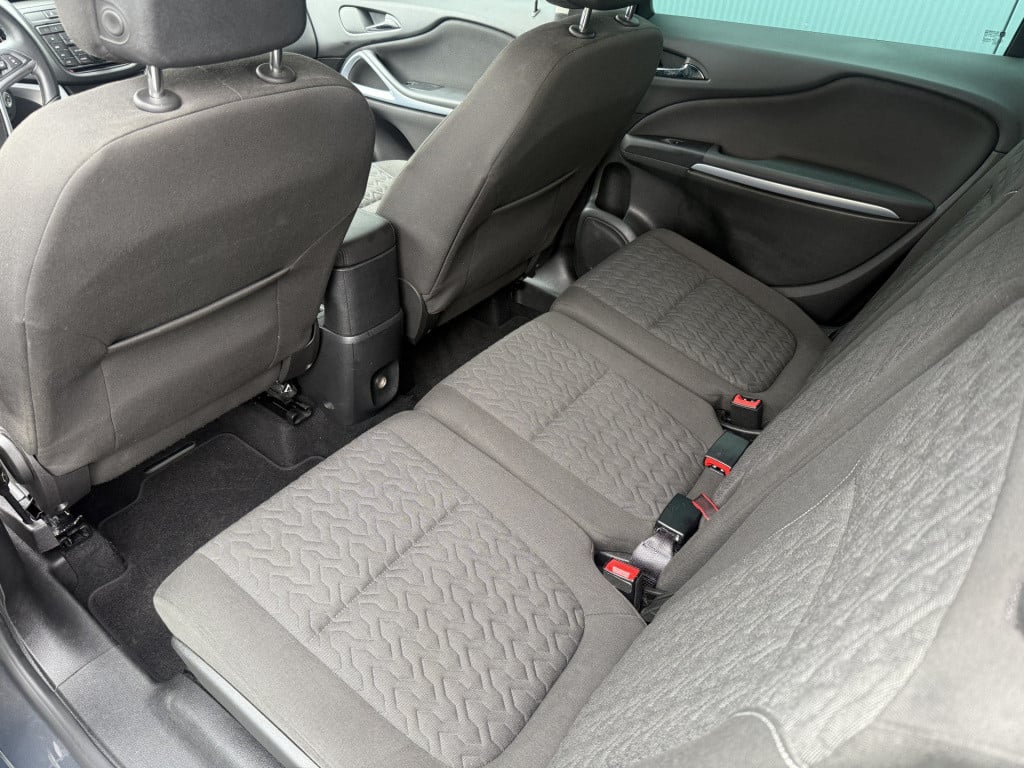 Opel Zafira tourer 1.4 140pk turbo design edition 7persoons