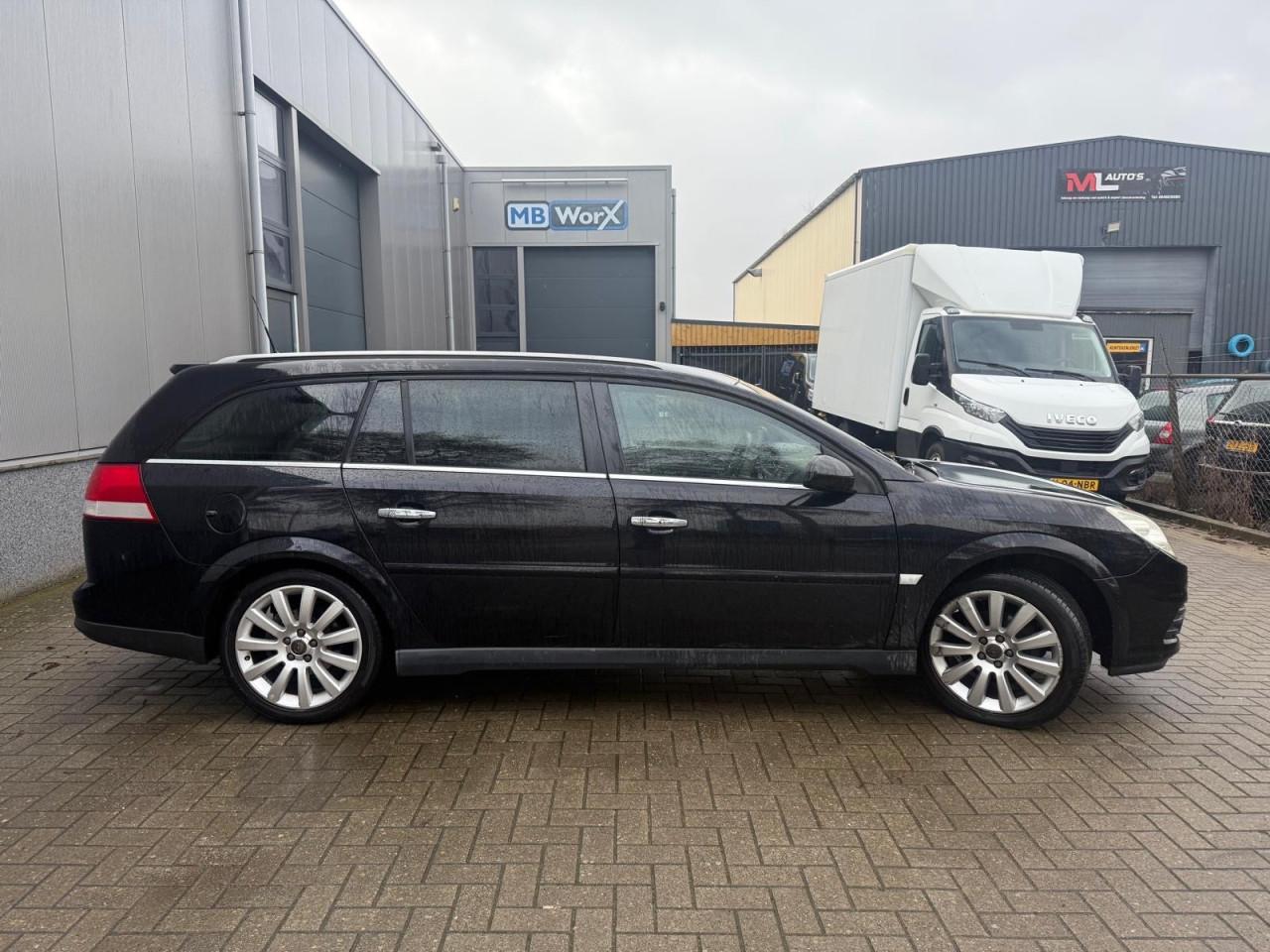 Opel Vectra Wagon 1.8-16V Temptation jaar apk