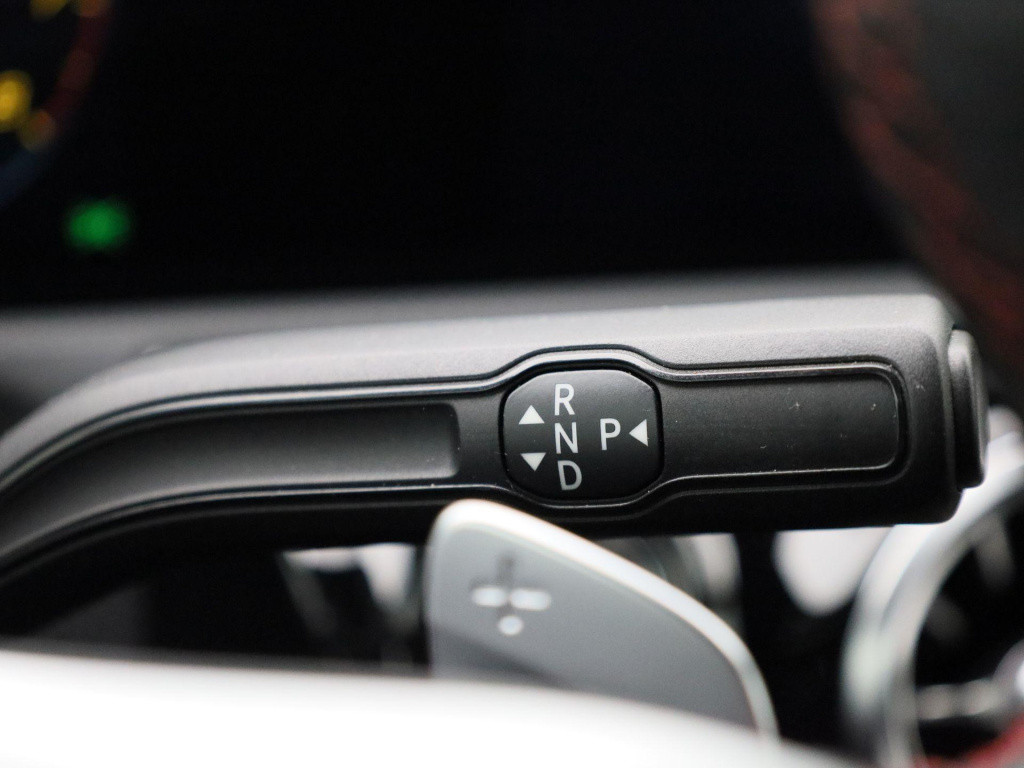 Mercedes-Benz A-Klasse 200 business solution amg | automaat | navigatie | a