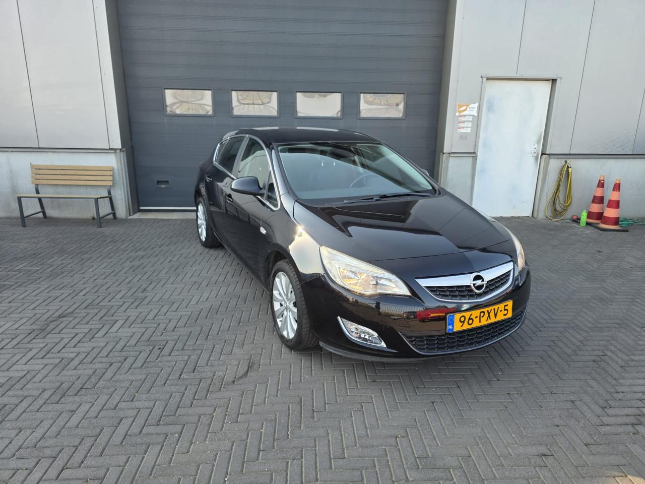 TE KOOP OPEL ASTRA 1.4 TURBO COSMO AUTOMAAT TWEEDE EIGENAAR EURO 5