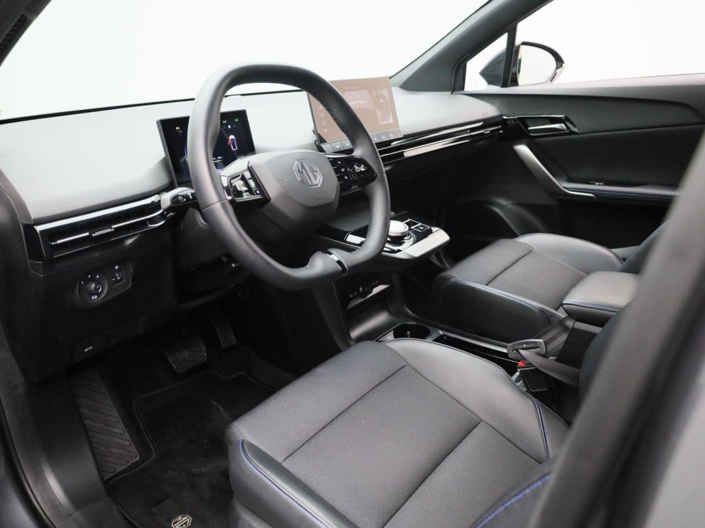MG Mg4 64 kwh luxury
