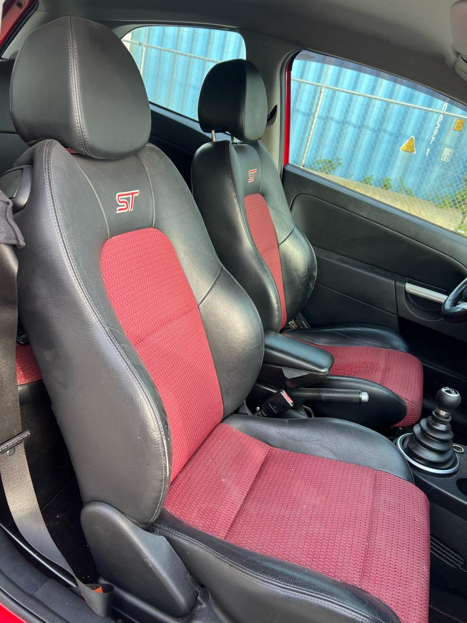 Ford Fiesta 2.0-16V ST 150PK 143.957KM