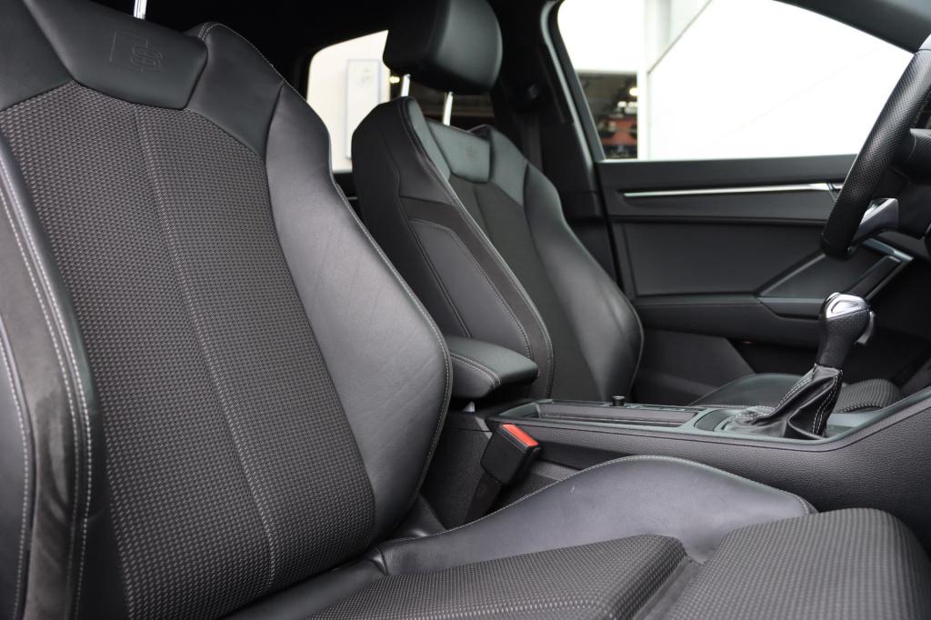 Audi Q3 45 tfsi e s edition 245pk s tronic | soh 90,3% |