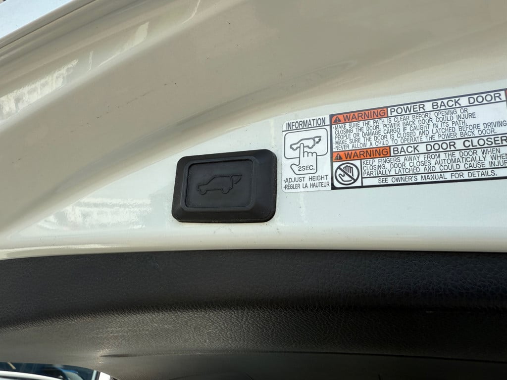 Toyota Rav4 2.5 hybrid executive business
