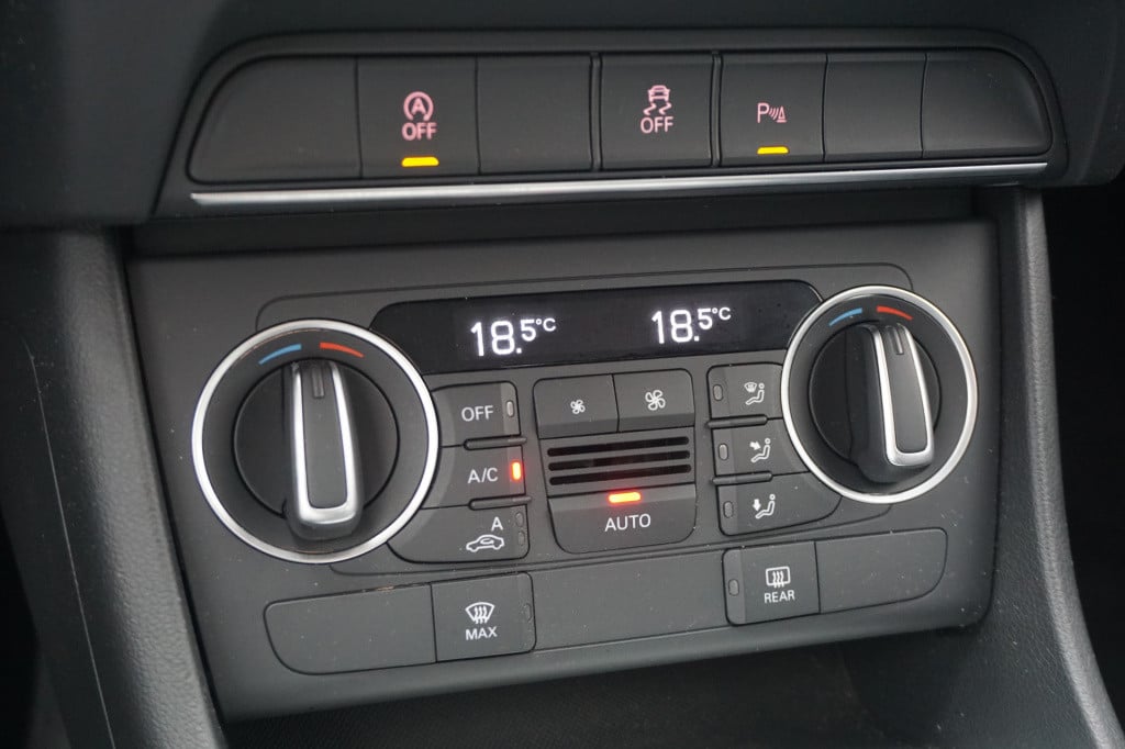 Audi Q3 1.4 tfsi cod adrenalin automaat - climate / navi / cruise / parkeer