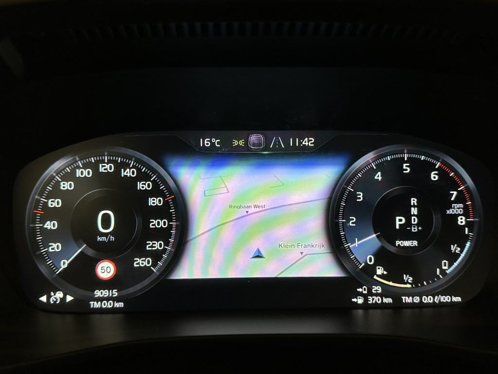 Volvo XC40 1.5 t4 rech r-design | trekhaak | adaptief cc. | 360 camera |