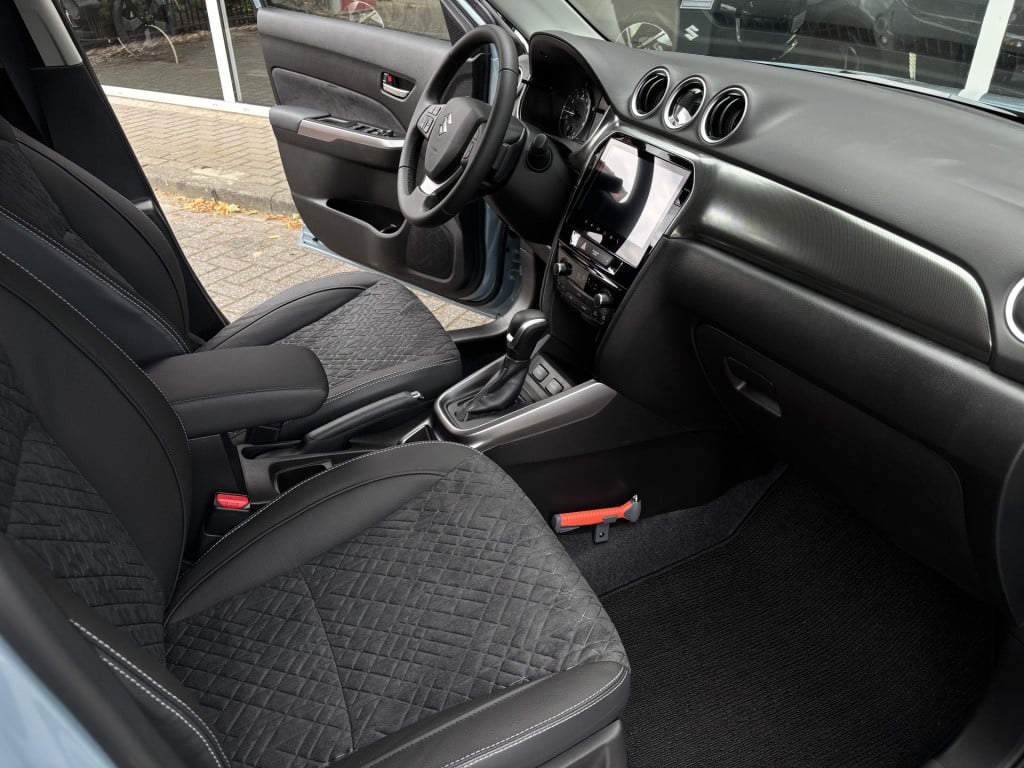 Suzuki Vitara automaat 1.5 hybrid style