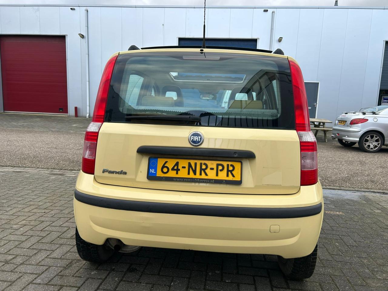 Fiat Panda 1.2 Class KANTEL/SCHUIF DAKJE/LM VELGEN/DUBBELE PANO/CITY STUUR
