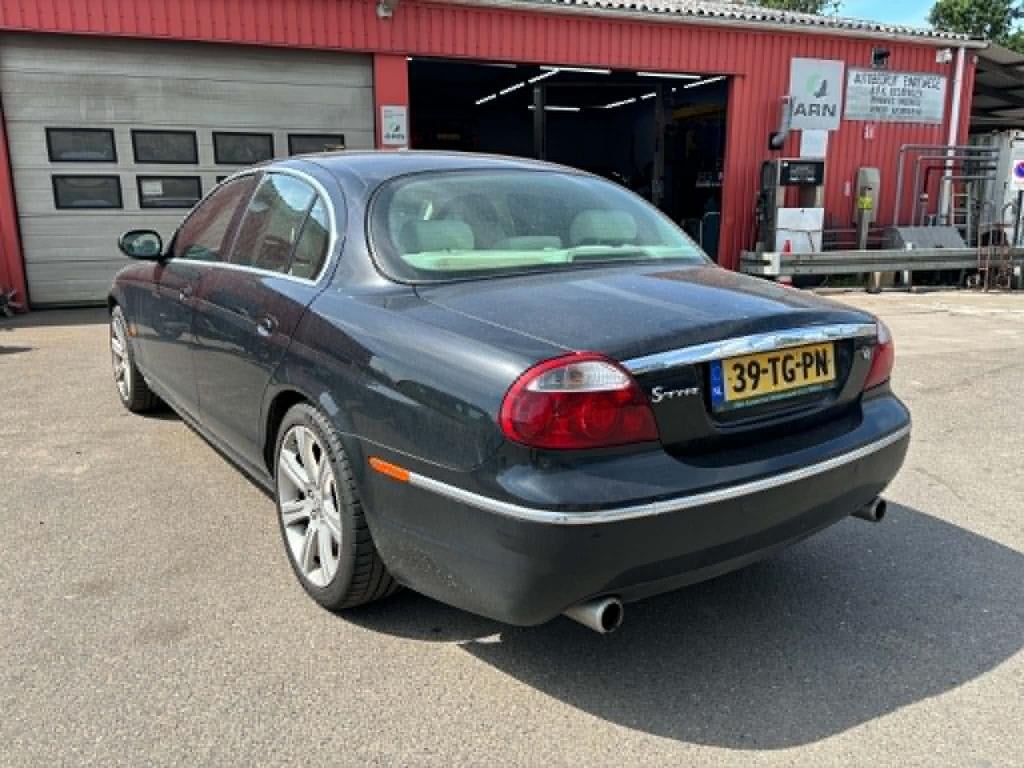 Jaguar S-Type cars 4.2 v8 executive