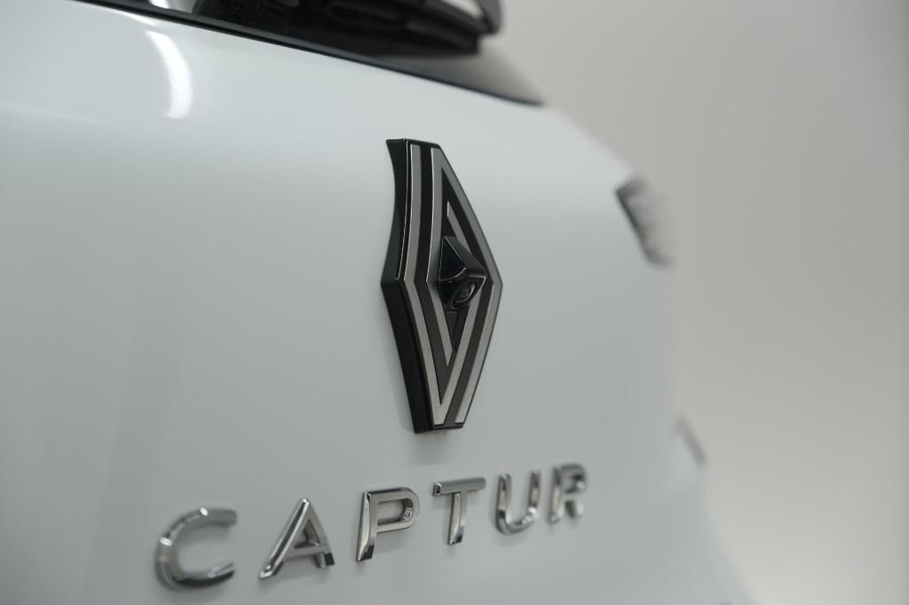 Renault Captur 1.6 e-tech full hybrid 145 techno | nieuw model | camera | a