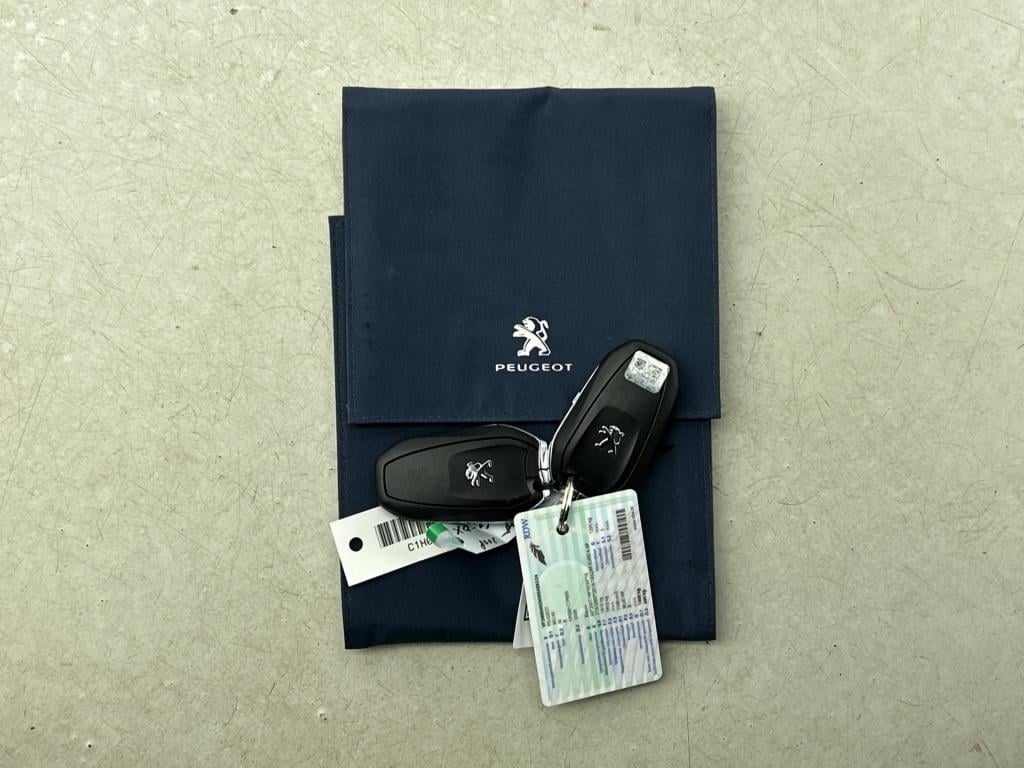 Peugeot 3008 130 pk blue lease allure | rijklaar | trekhaak | elektrische a
