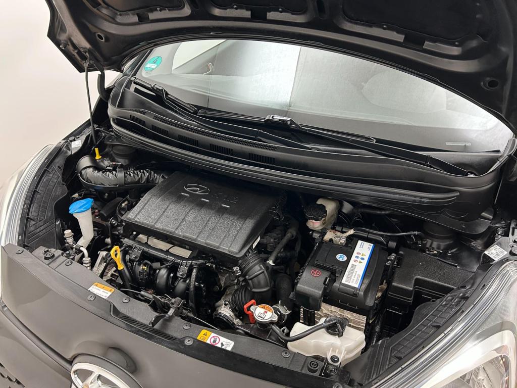 Hyundai I 10 occasion 1.2i | zwart | tweedehands hyundai i10 | airco | stoe