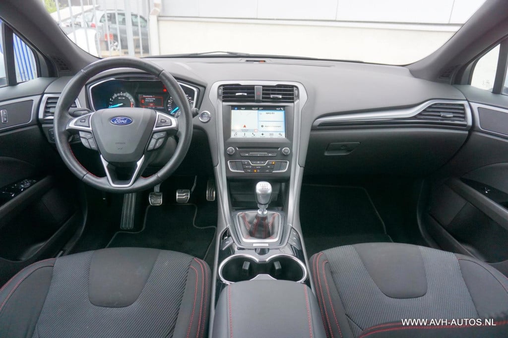 Ford Mondeo wagon 1.5 st line