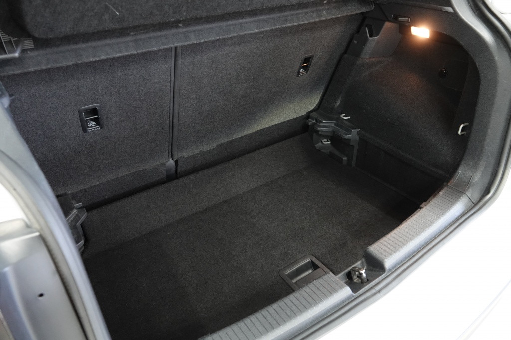 Volkswagen T-cross 1.0 tsi | led | pdc | carplay | acc |