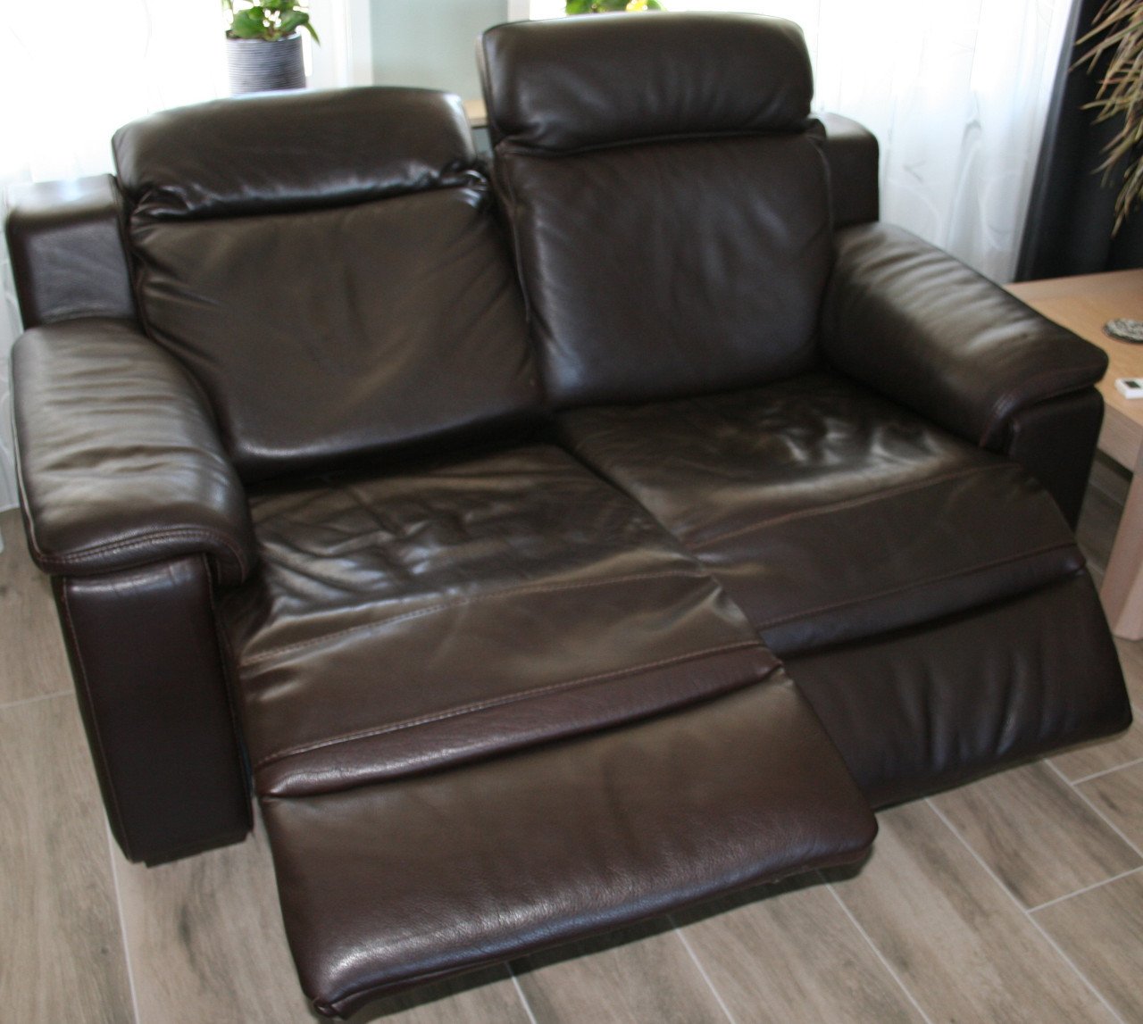 BRUIN LEDEREN BANKSTEL 2 ZITS MET RELAX FUNCTIE