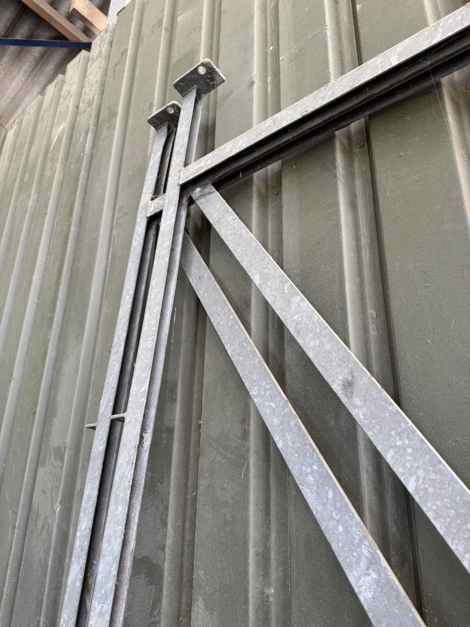 2x Gegalvaniseerd Frame 255x185cm