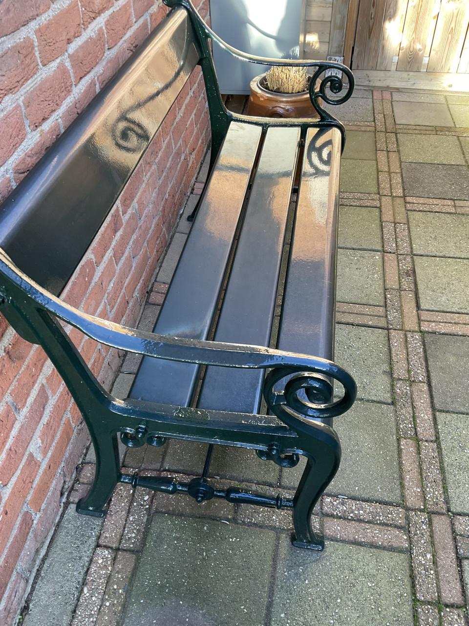 Klassieke Engelse tuinbank