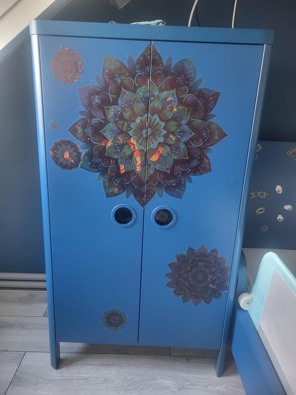 Gratis ophalen kinder kledingkasten