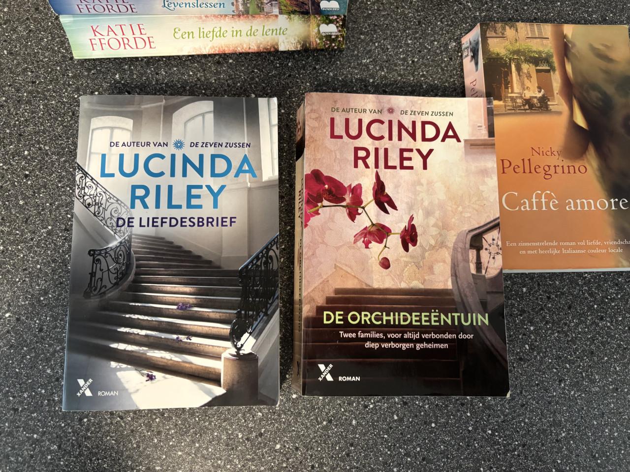 9 ROMANS, LUCINDA RILEY, KATIE FFORDE ENZ