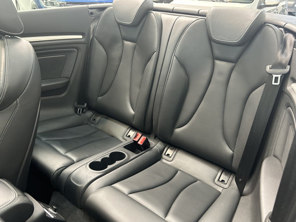 Audi A3 cabriolet 2.0tfsi 190pk quattro s-tronic | s-line | leder