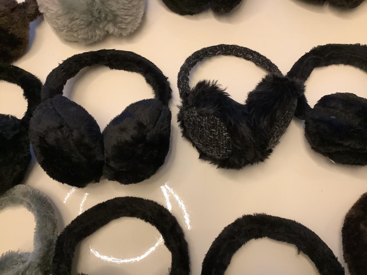 Partij kinder oorwarmers. ( partij 222)