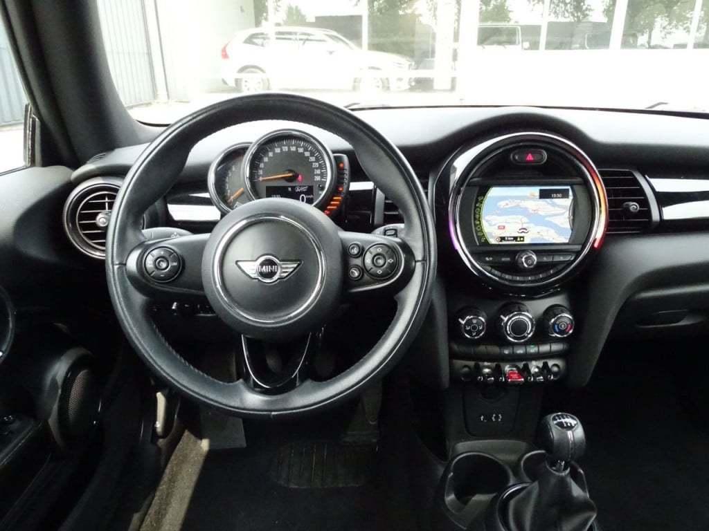 Mini One mini 1.2 business | pano | navi | bluetooth