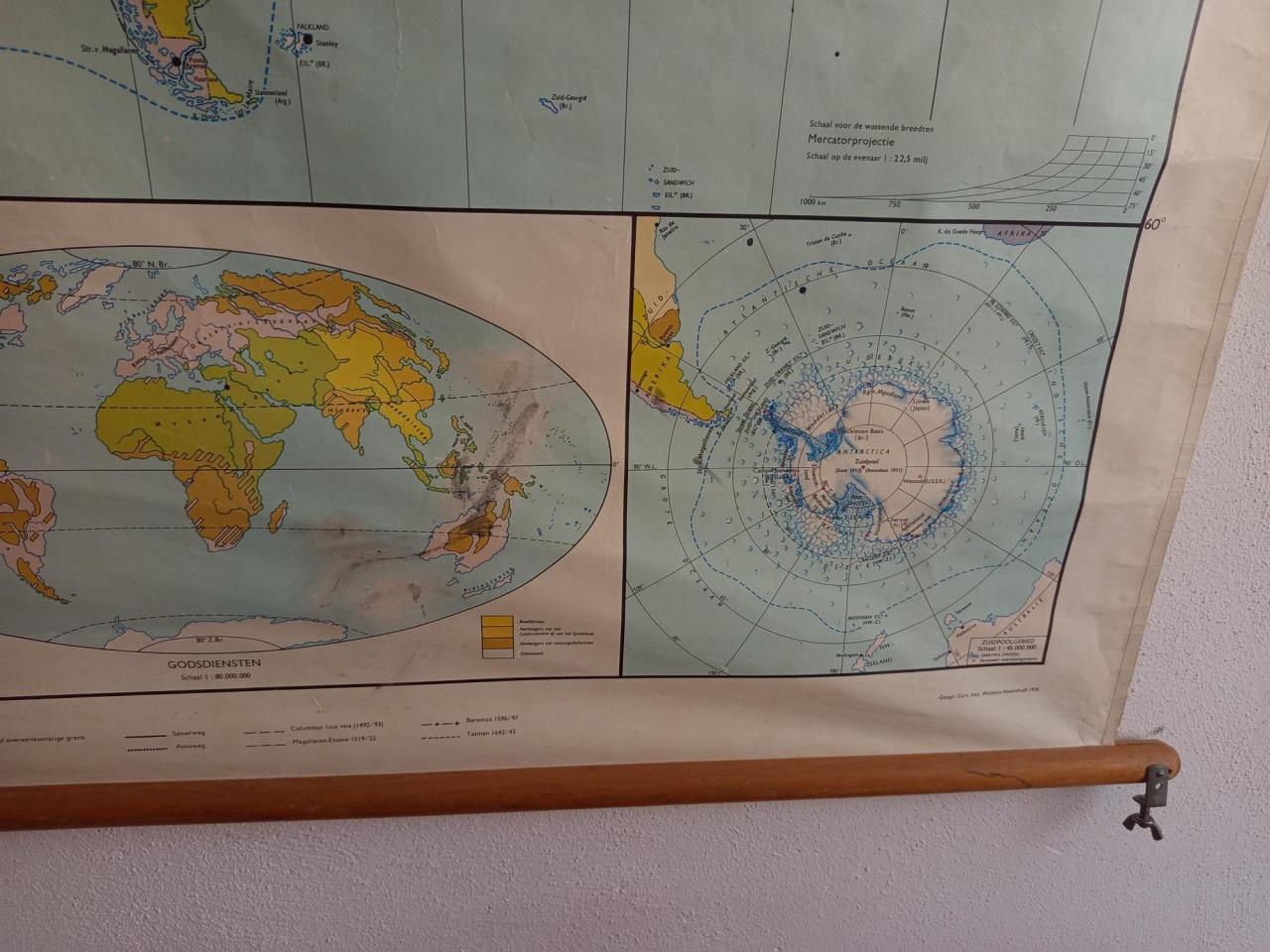 Schoolkaart op stok linnen GROOT uit 1978