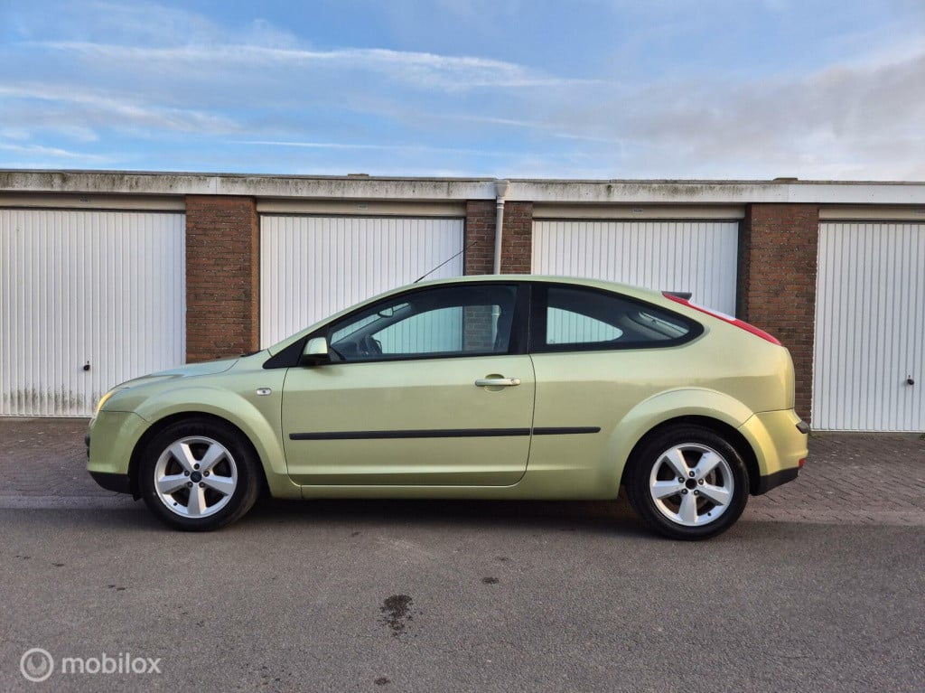 Ford Focus 1.6-16v futura / origineel nl / cruisecontrol