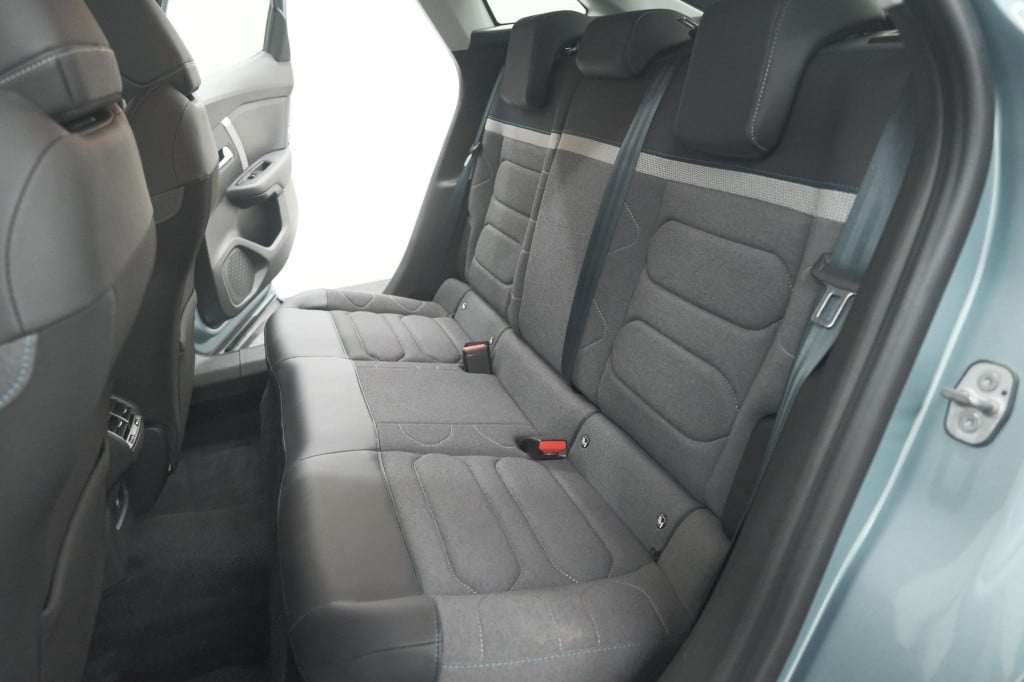 Citroen C4 puretech 130 eat8 shine | camera | apple carplay | parkeersensor
