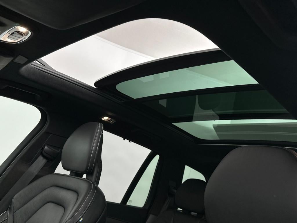 Volvo XC90 t8 390pk r-design | full options !! b&w| luchtvering| trekhaak