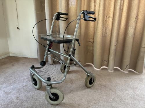 Te koop: Rollator